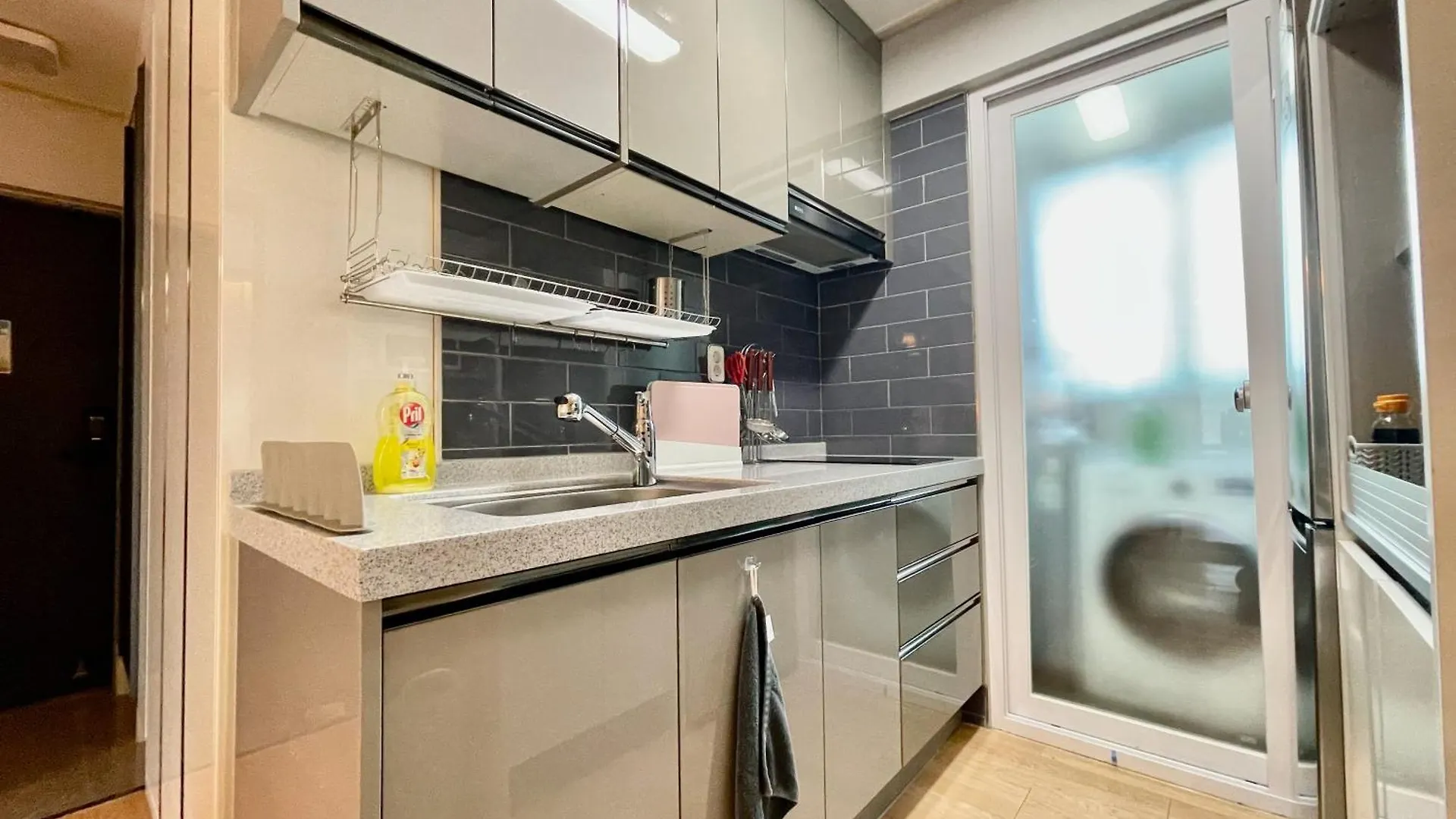 **** Guest house 인천공항 게스트하우스 - 인천공항, 인스파이어 인근, 운서역에서 도보10분 South Korea