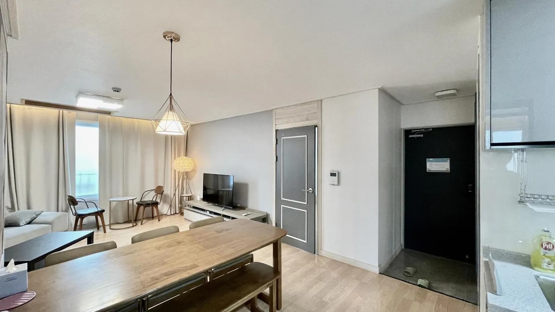 인천공항 게스트하우스 - 인천공항, 인스파이어 인근, 운서역에서 도보10분 4*, 인천 대한민국