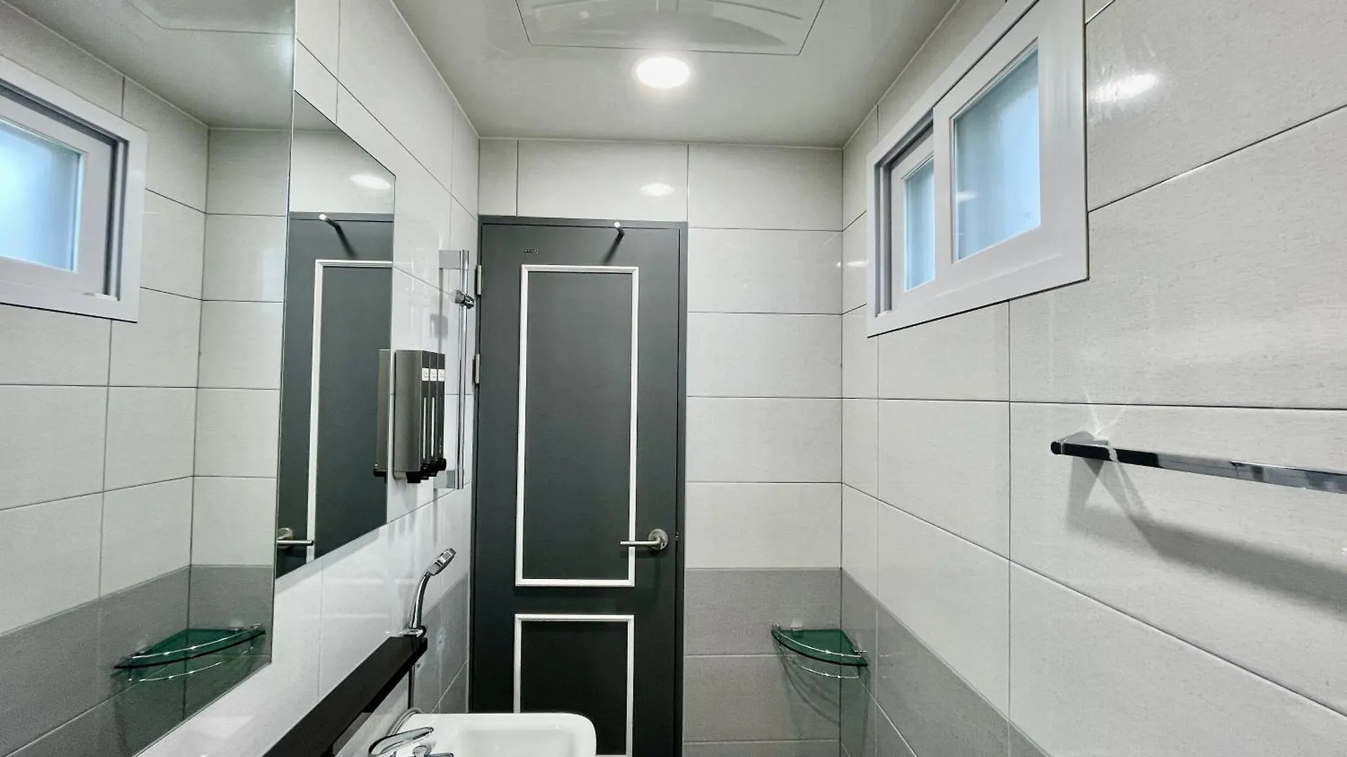 인천공항 게스트하우스 - 인천공항, 인스파이어 인근, 운서역에서 도보10분 대한민국